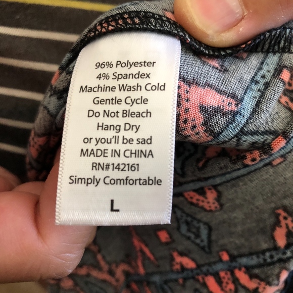 NWT LuLaroe Large Black background Carly - Picture 3 of 3